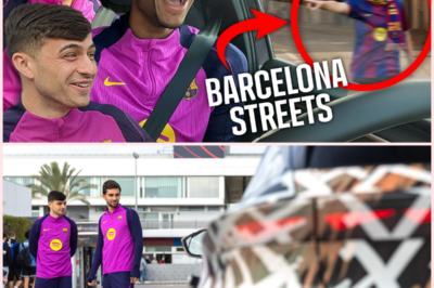 Jugadores del FC Barcelona prueban el CUPRA Raval por las calles de la ciudad ⚡🚗🔥